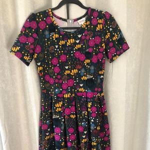 Size Small Lularoe Amelia